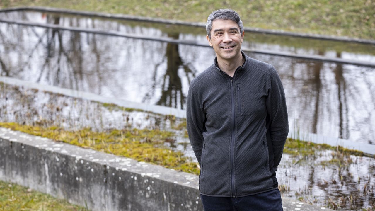 Bild zeigt Prof. Dr. Max Maurer. Er ist Professor für Systeme der Siedlungswasserwirtschaft und Leiter des Instituts für Umweltingenieurwissenschaften an der ETH Zürich.