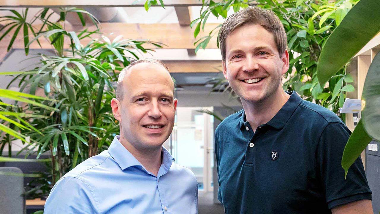 Martin Albrecht, Produktmanager für ZEV, und Cyrille Strübin, Produktmanager für Energiedienstleistungen von IWB im Interview.